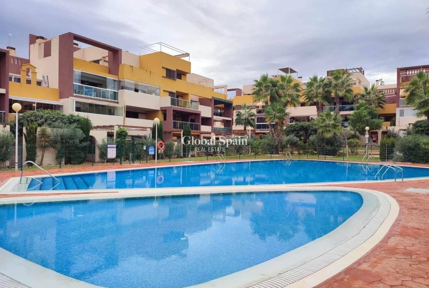 Wiederverkauf - WOHNUNG -
ORIHUELA COSTA - Horizonte - La Campana