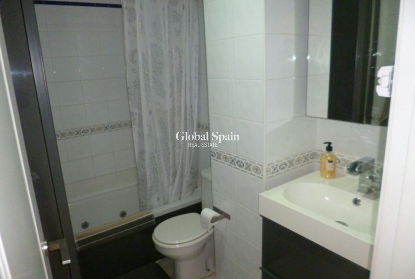 Wiederverkauf - WOHNUNG -
ORIHUELA COSTA - Inland