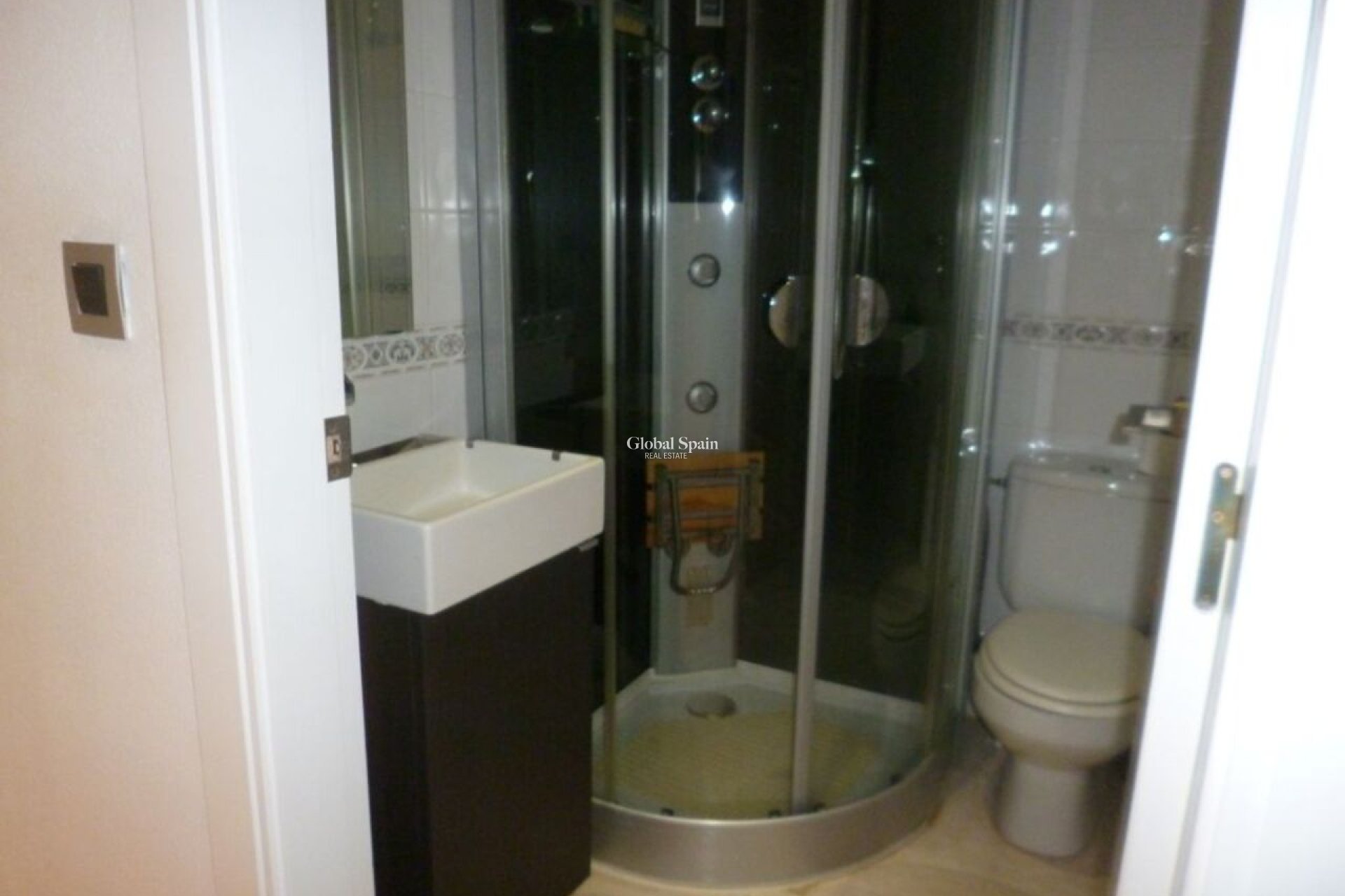 Wiederverkauf - WOHNUNG -
ORIHUELA COSTA - Inland