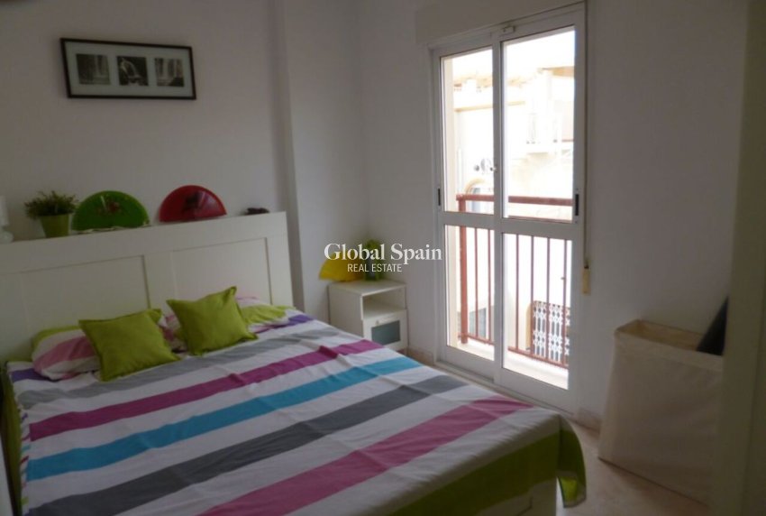 Wiederverkauf - WOHNUNG -
ORIHUELA COSTA - Inland