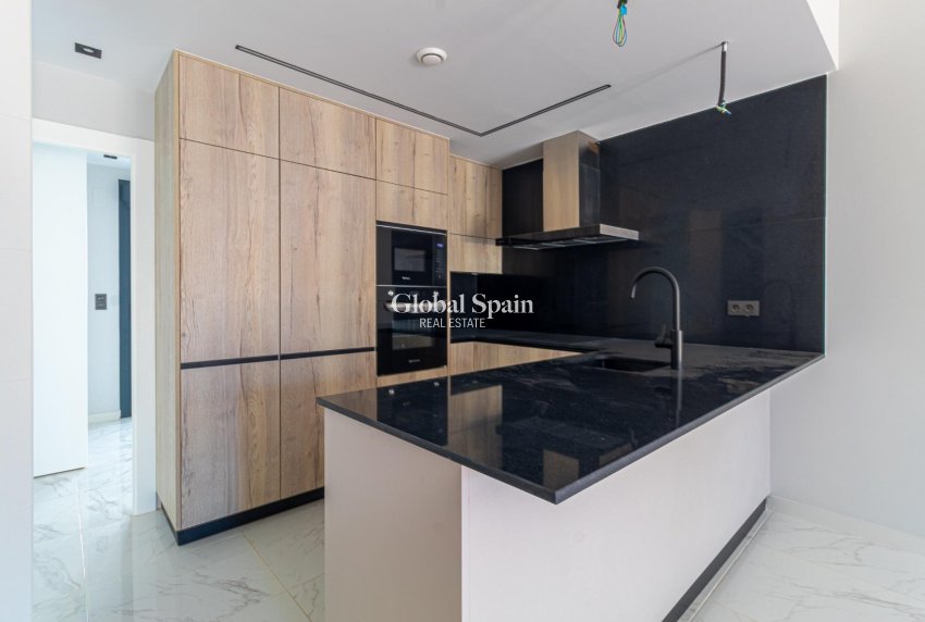Wiederverkauf - WOHNUNG -
ORIHUELA COSTA - La Ciñuelica