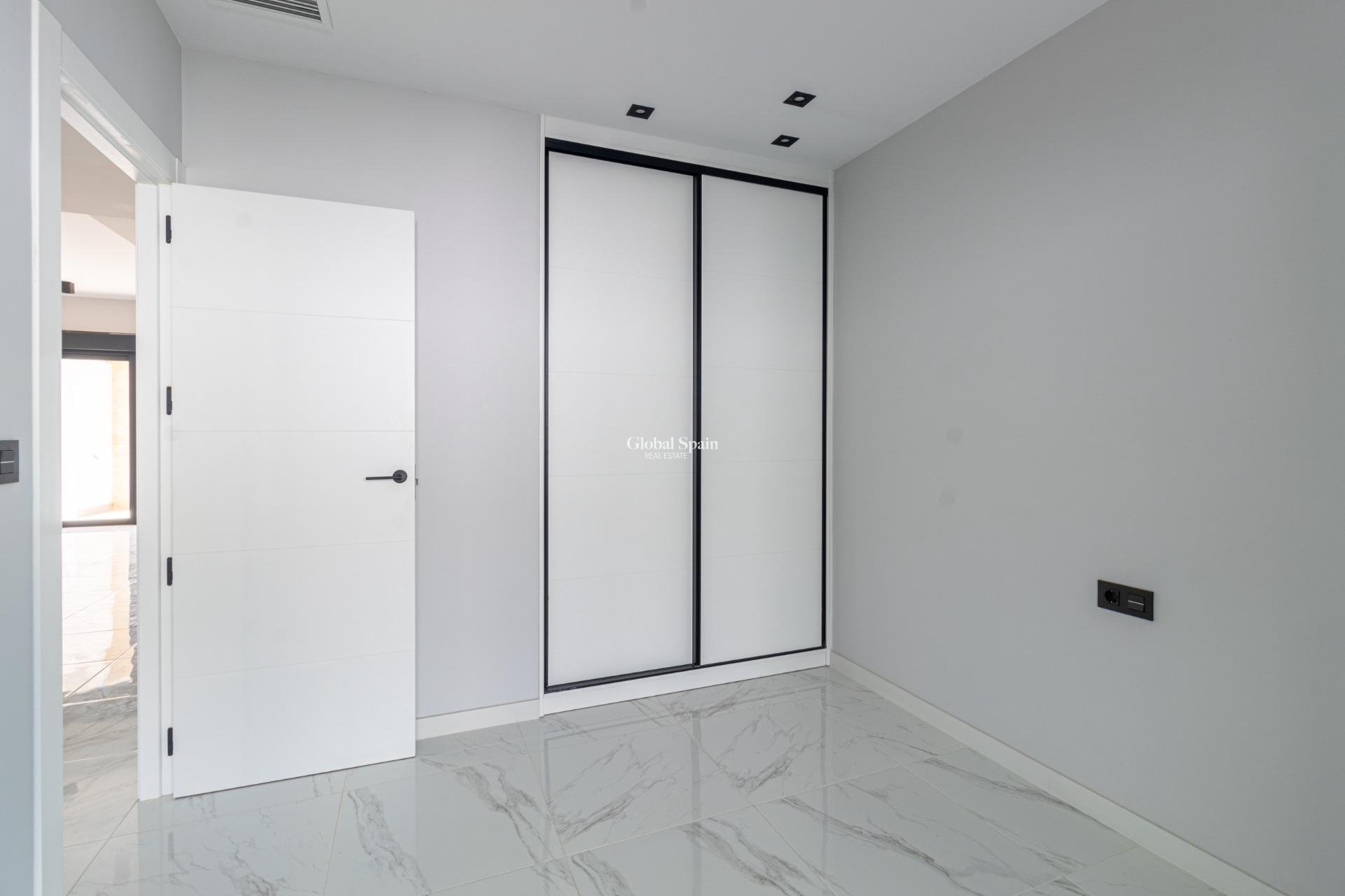 Wiederverkauf - WOHNUNG -
ORIHUELA COSTA - La Ciñuelica