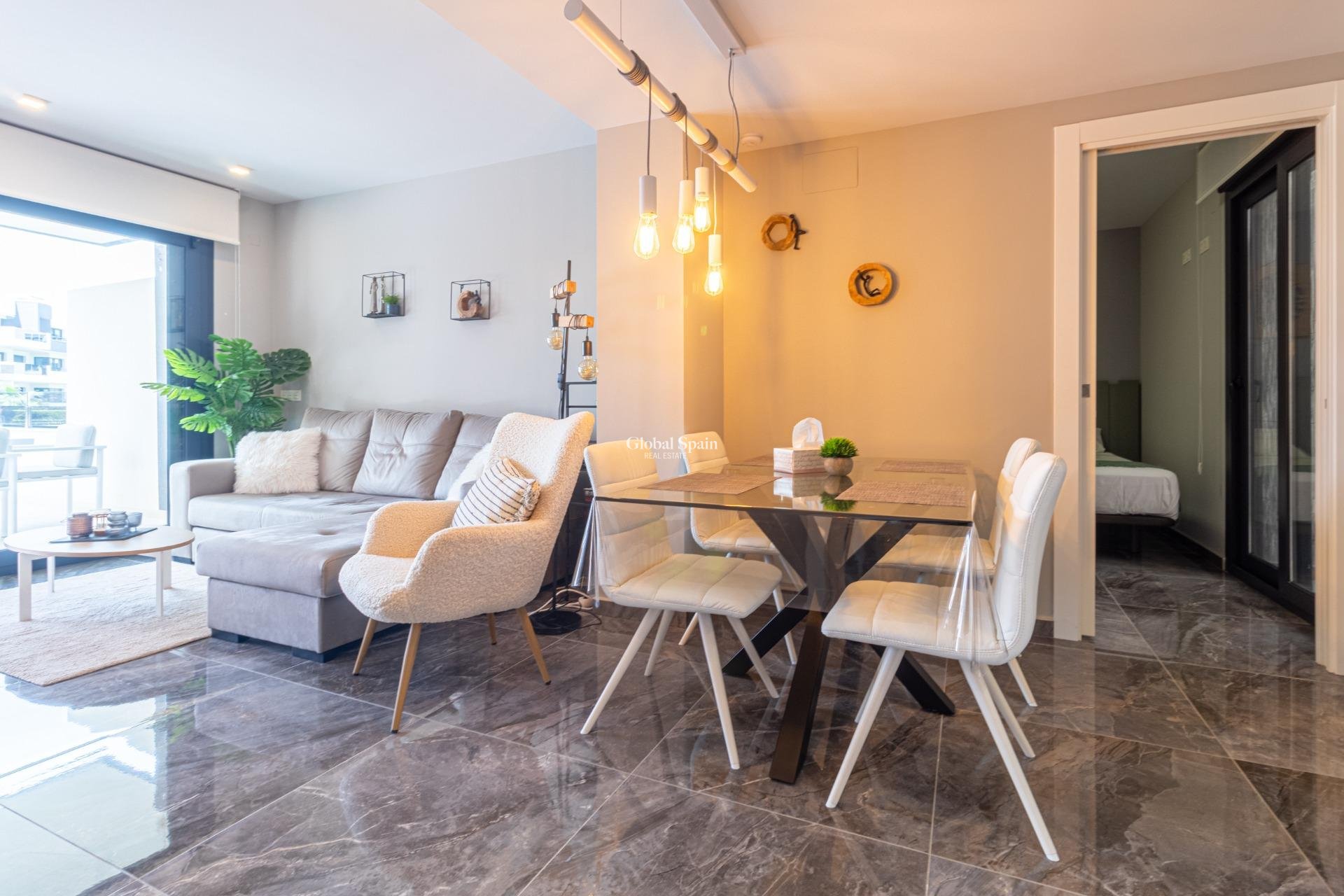 Wiederverkauf - Wohnung -
ORIHUELA COSTA - La Florida