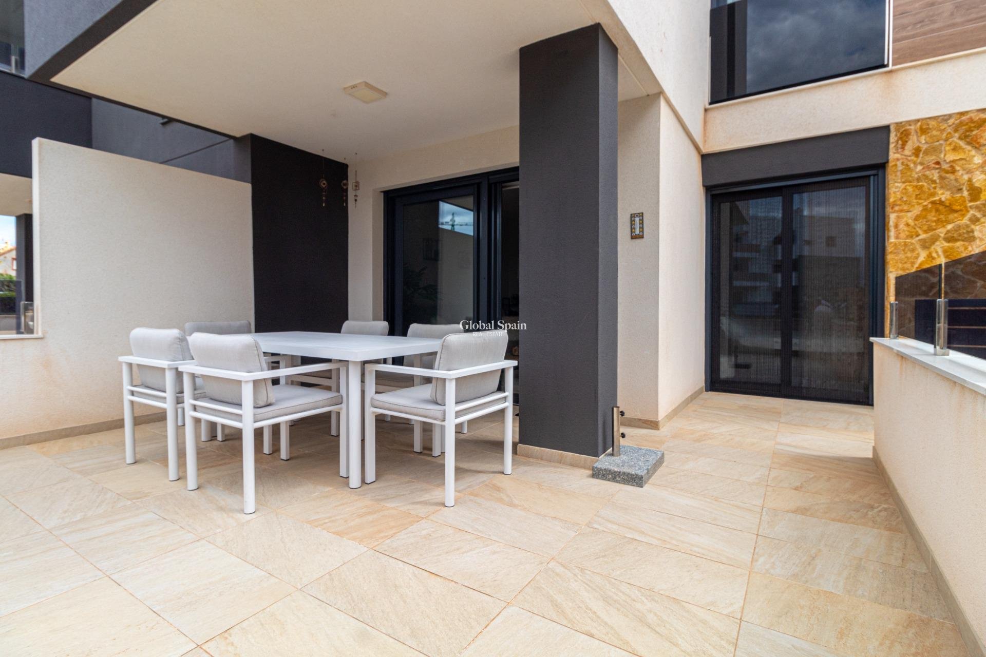 Wiederverkauf - Wohnung -
ORIHUELA COSTA - La Florida