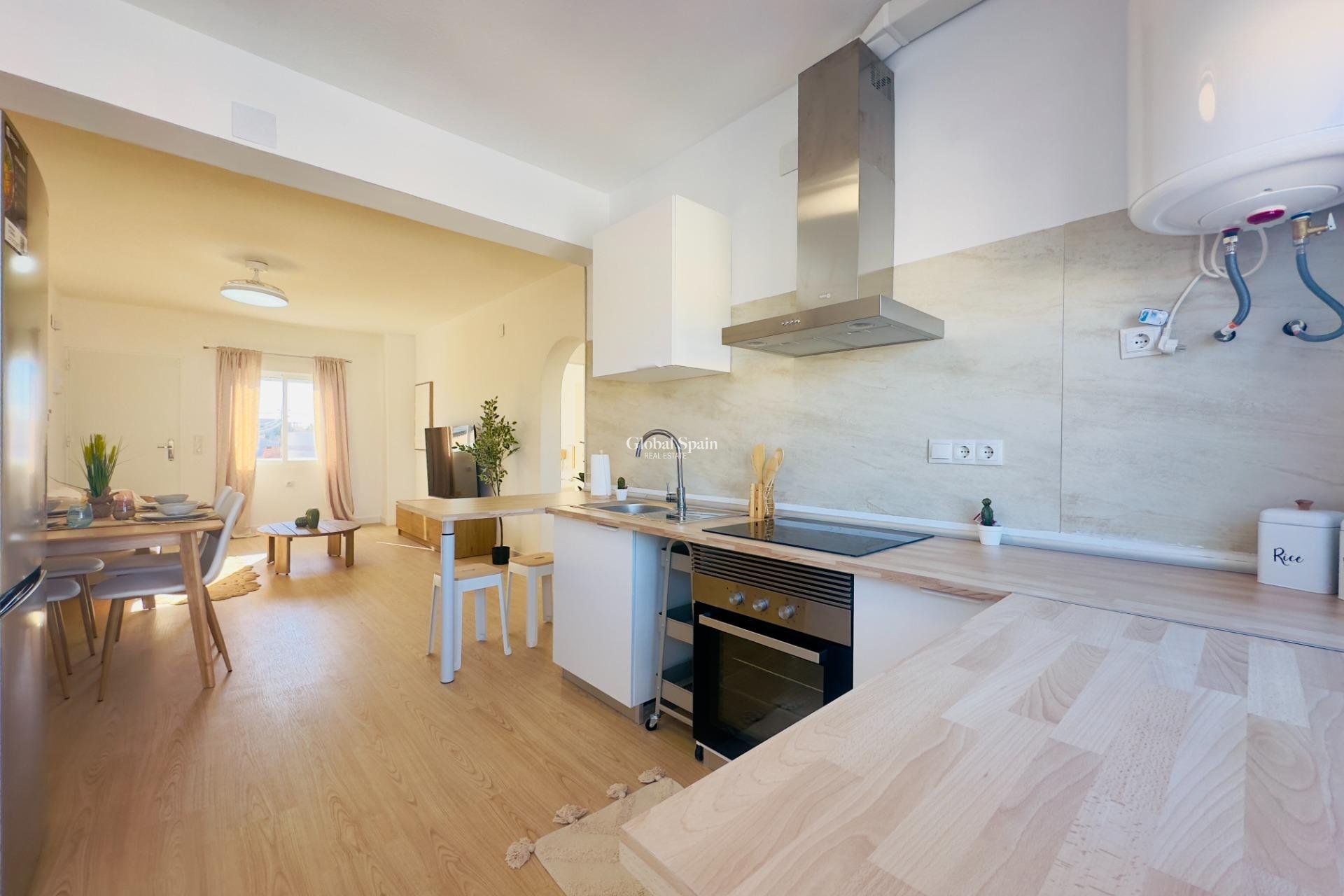 Wiederverkauf - WOHNUNG -
ORIHUELA COSTA - La Regia