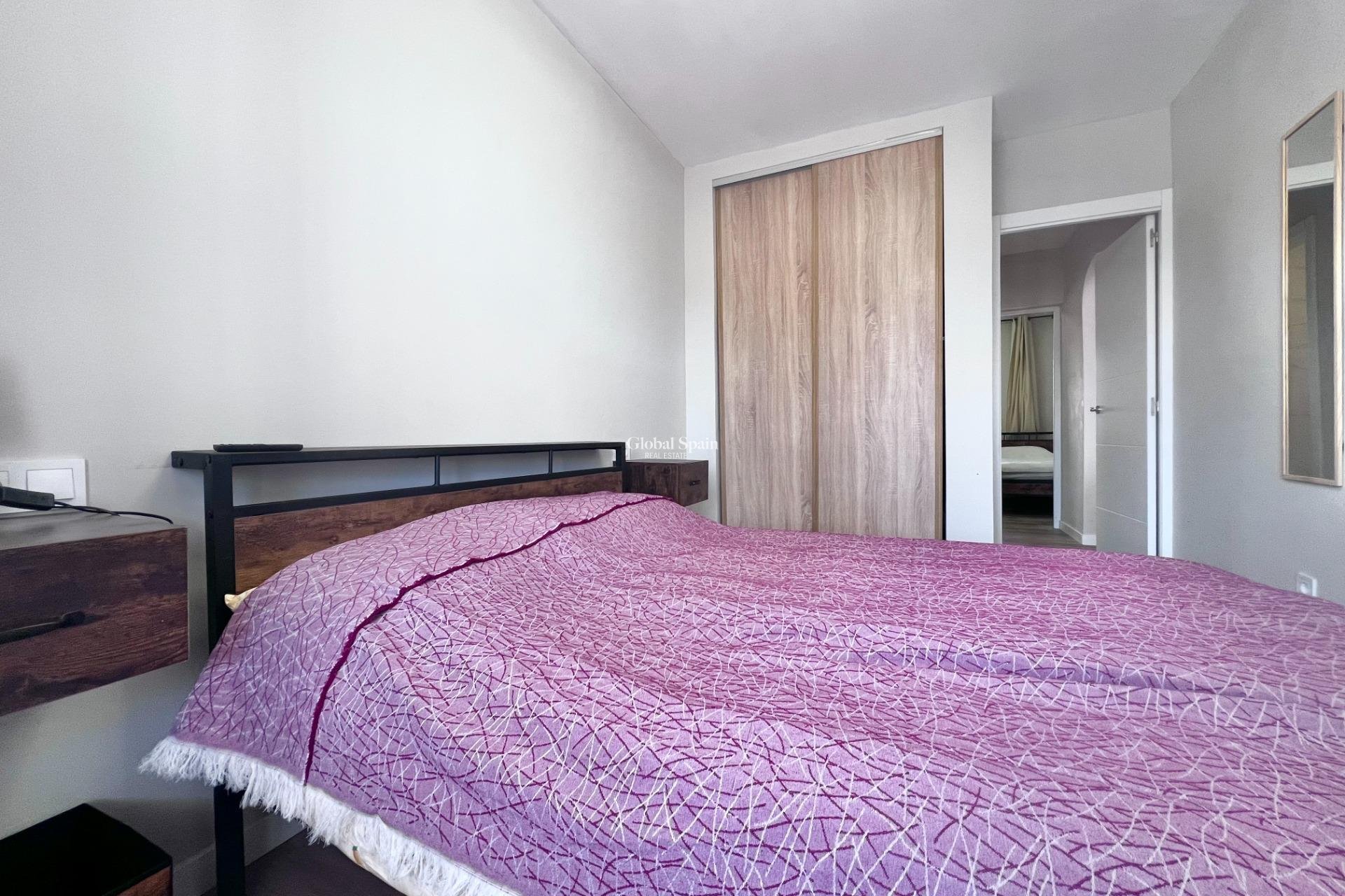 Wiederverkauf - WOHNUNG -
ORIHUELA COSTA - La Regia