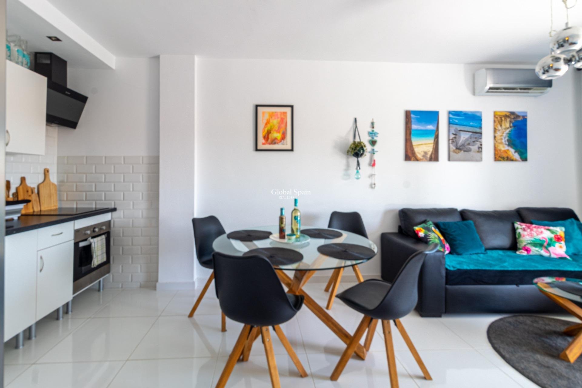 Wiederverkauf - WOHNUNG -
ORIHUELA COSTA - La Regia