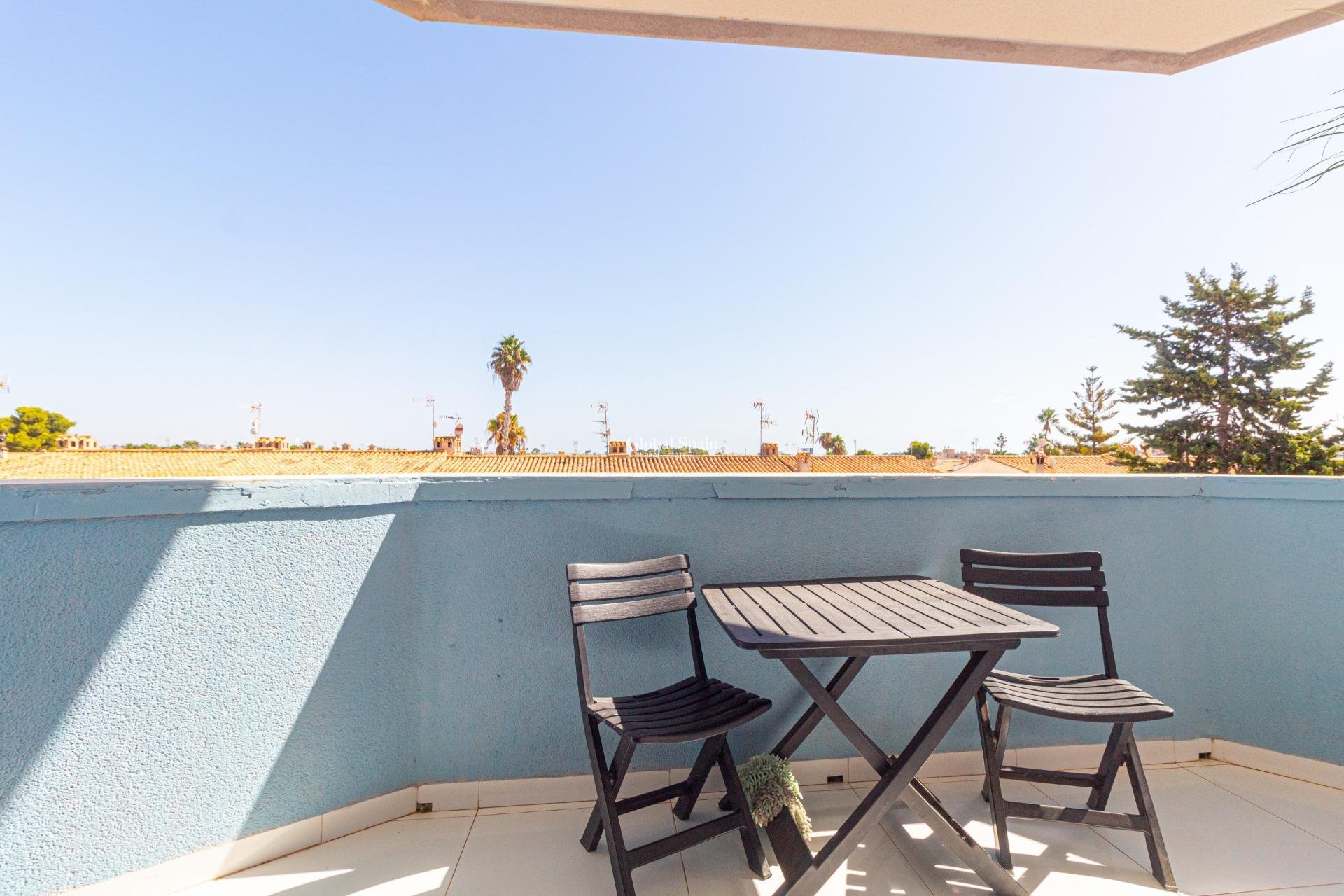 Wiederverkauf - WOHNUNG -
ORIHUELA COSTA - La Regia