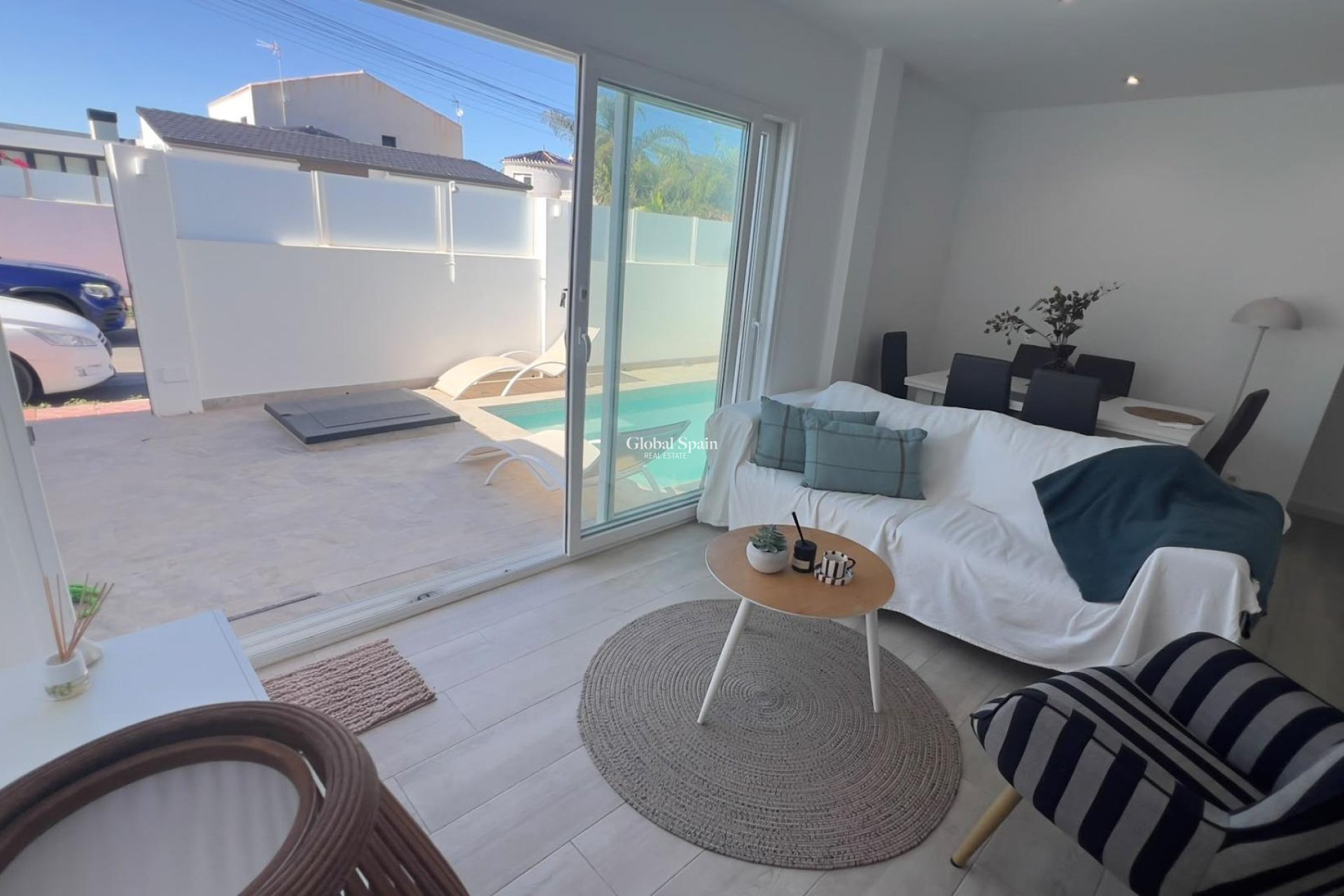 Wiederverkauf - WOHNUNG -
ORIHUELA COSTA - La Regia