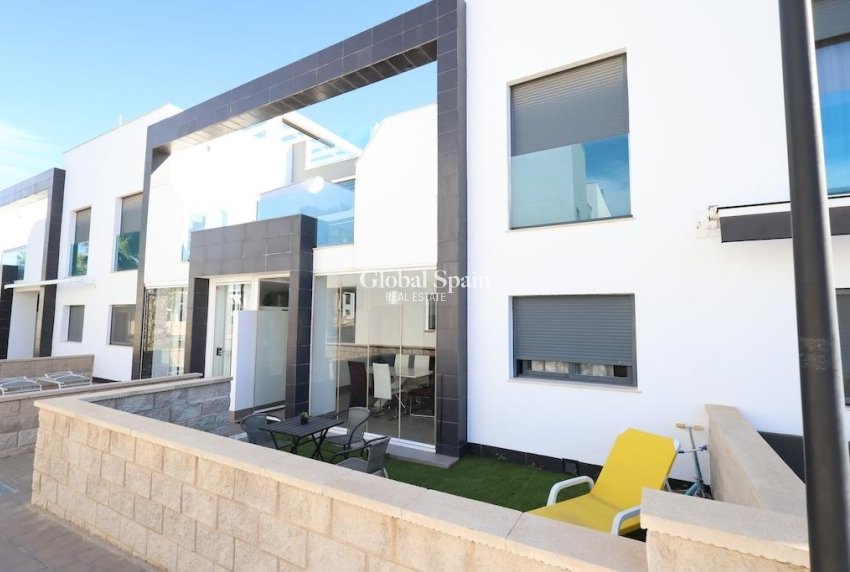 Wiederverkauf - Wohnung -
ORIHUELA COSTA - La Zenia