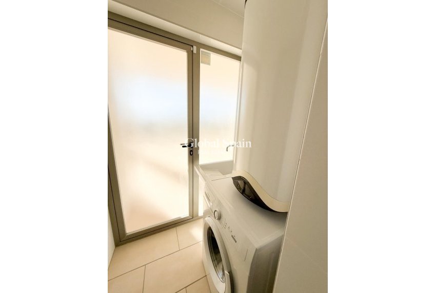 Wiederverkauf - WOHNUNG -
ORIHUELA COSTA - La Zenia