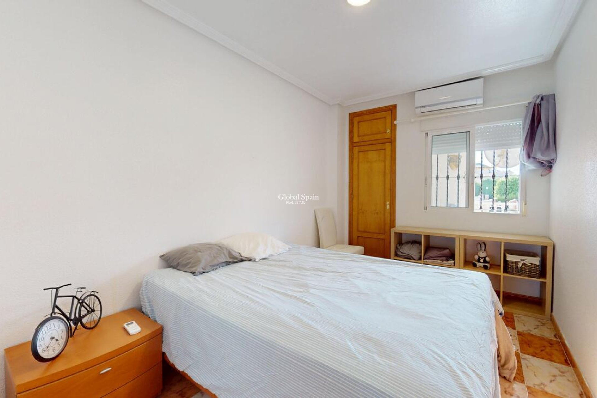 Wiederverkauf - WOHNUNG -
ORIHUELA COSTA - La Zenia