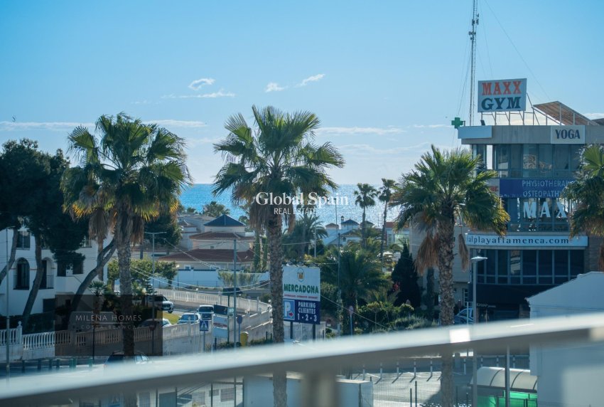 Wiederverkauf - WOHNUNG -
ORIHUELA COSTA - La Zenia