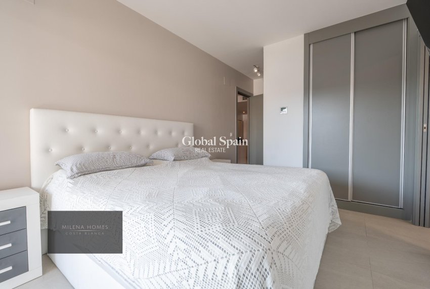 Wiederverkauf - WOHNUNG -
ORIHUELA COSTA - La Zenia