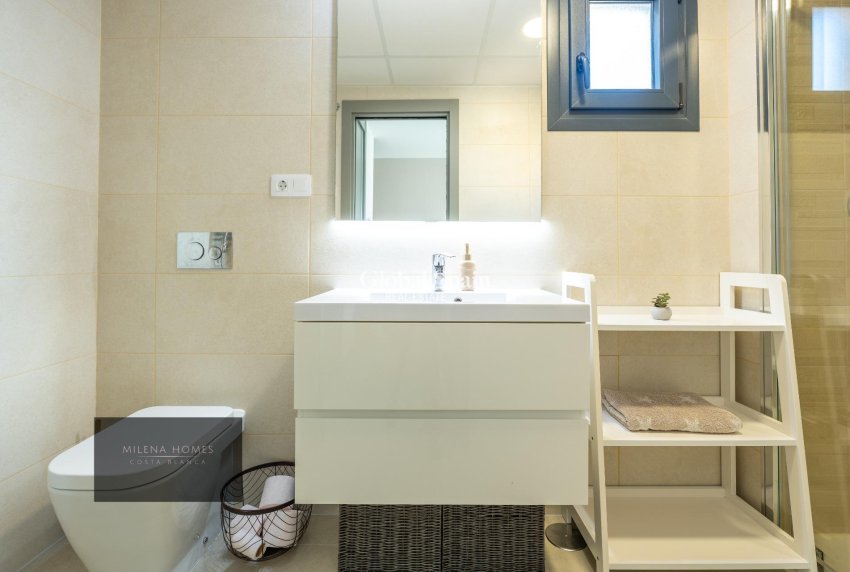 Wiederverkauf - WOHNUNG -
ORIHUELA COSTA - La Zenia