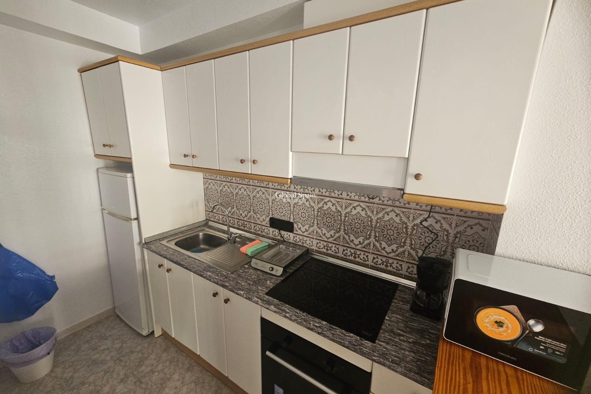 Wiederverkauf - WOHNUNG -
ORIHUELA COSTA - La Zenia