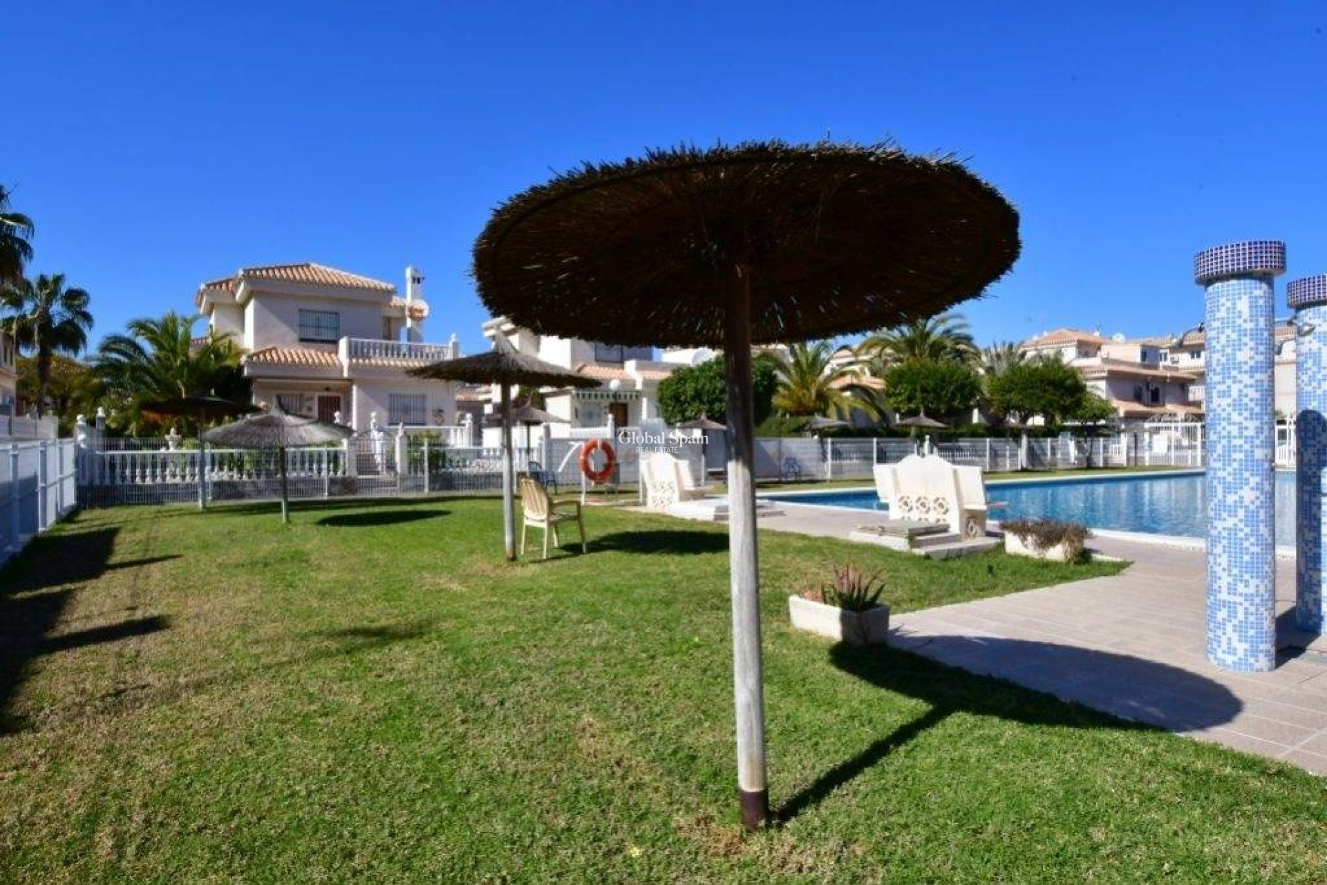 Wiederverkauf - WOHNUNG -
ORIHUELA COSTA - La Zenia
