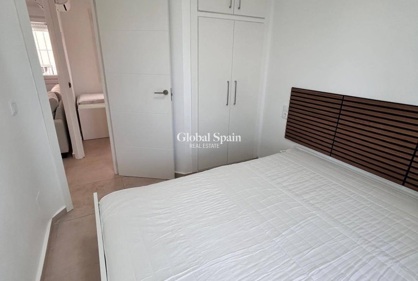 Wiederverkauf - WOHNUNG -
ORIHUELA COSTA - La Zenia