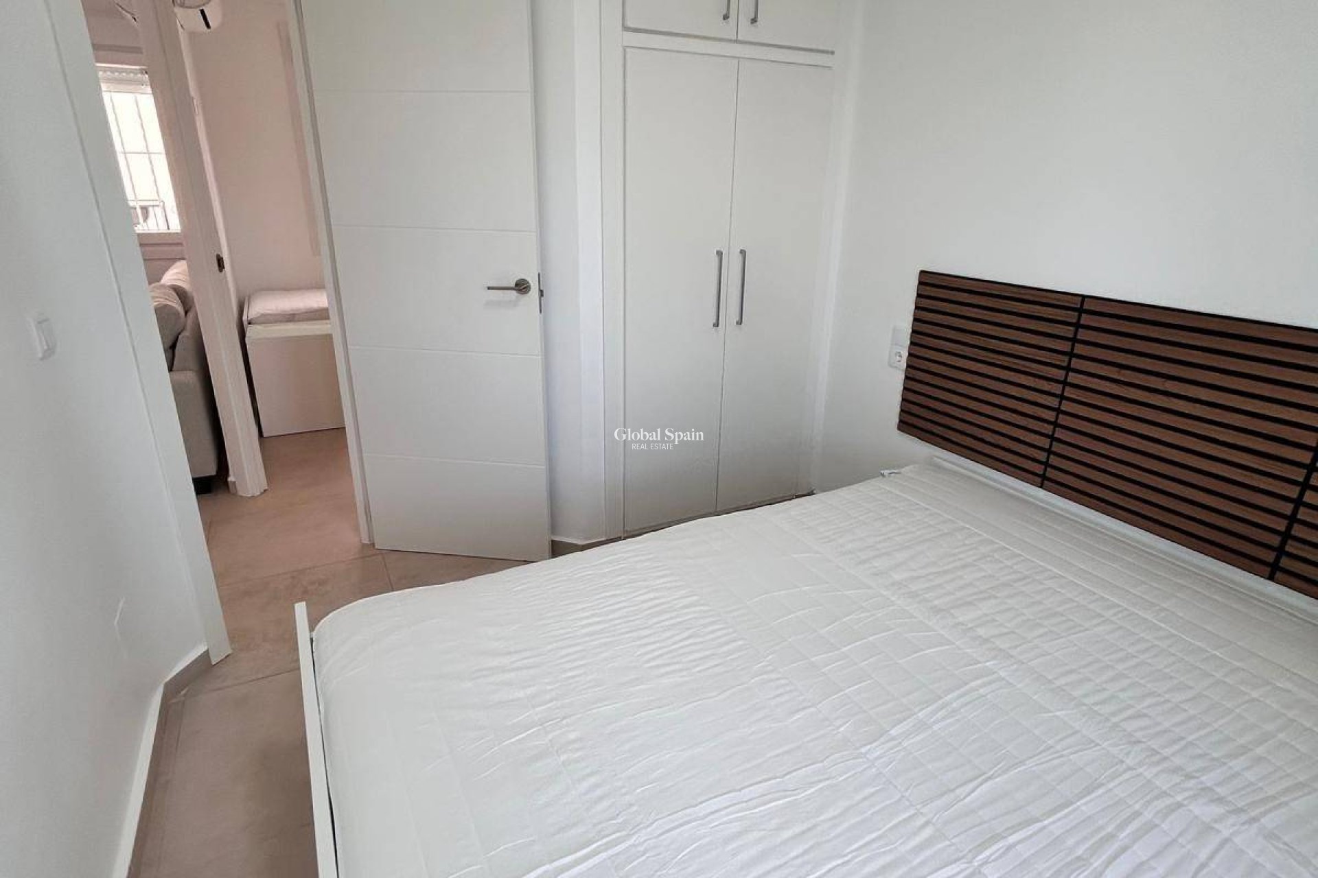 Wiederverkauf - WOHNUNG -
ORIHUELA COSTA - La Zenia