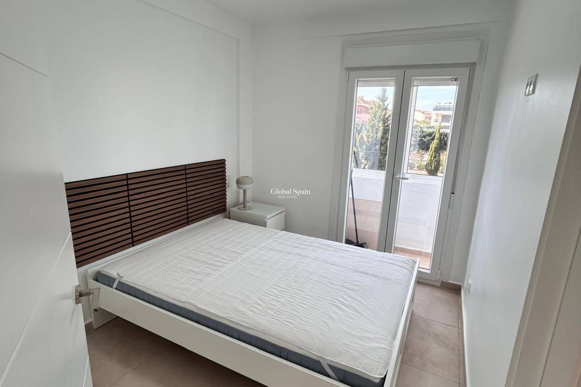 Wiederverkauf - WOHNUNG -
ORIHUELA COSTA - La Zenia
