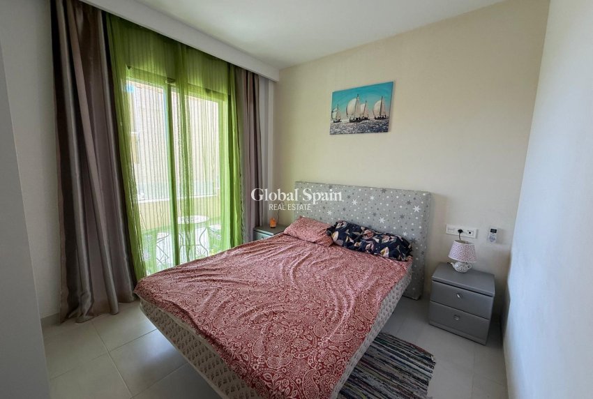 Wiederverkauf - WOHNUNG -
ORIHUELA COSTA - La Zenia