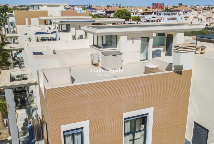 Wiederverkauf - WOHNUNG -
ORIHUELA COSTA - La Zenia