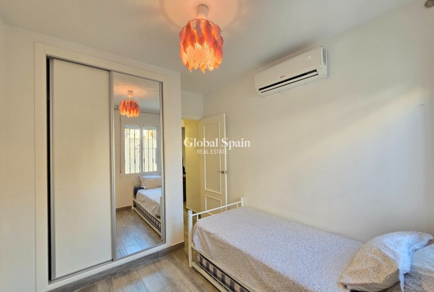 Wiederverkauf - Wohnung -
ORIHUELA COSTA - La Zenia