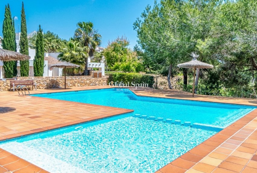 Wiederverkauf - Wohnung -
ORIHUELA COSTA - LAS COLINAS GOLF RESORT