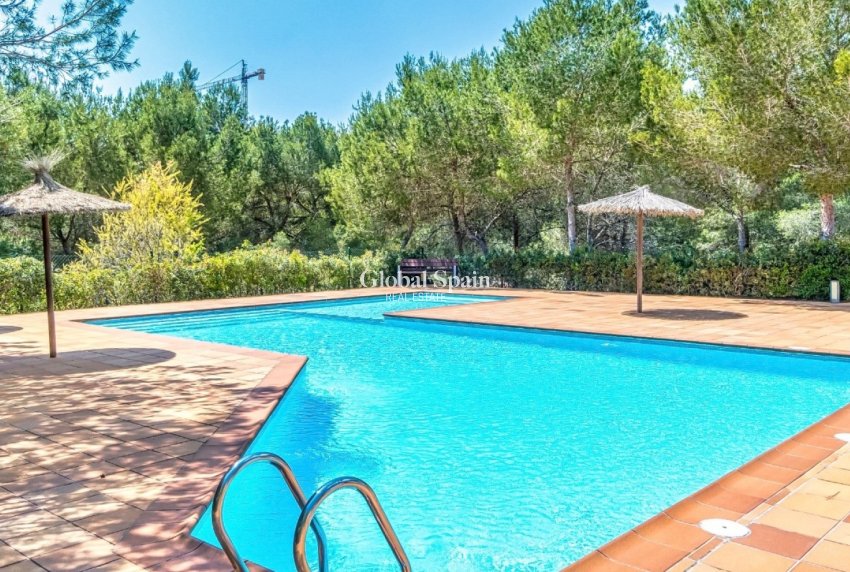 Wiederverkauf - Wohnung -
ORIHUELA COSTA - LAS COLINAS GOLF RESORT