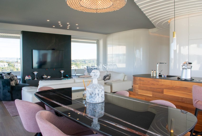 Wiederverkauf - WOHNUNG -
ORIHUELA COSTA - LAS COLINAS GOLF RESORT