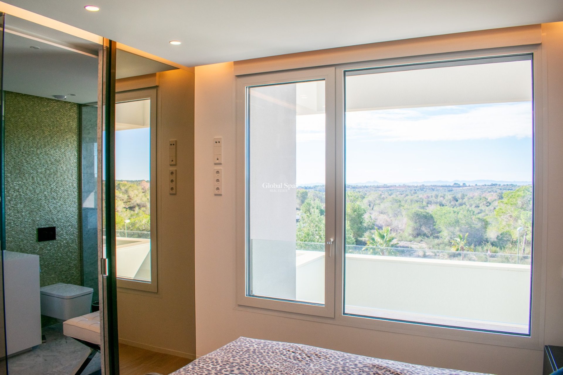 Wiederverkauf - WOHNUNG -
ORIHUELA COSTA - LAS COLINAS GOLF RESORT