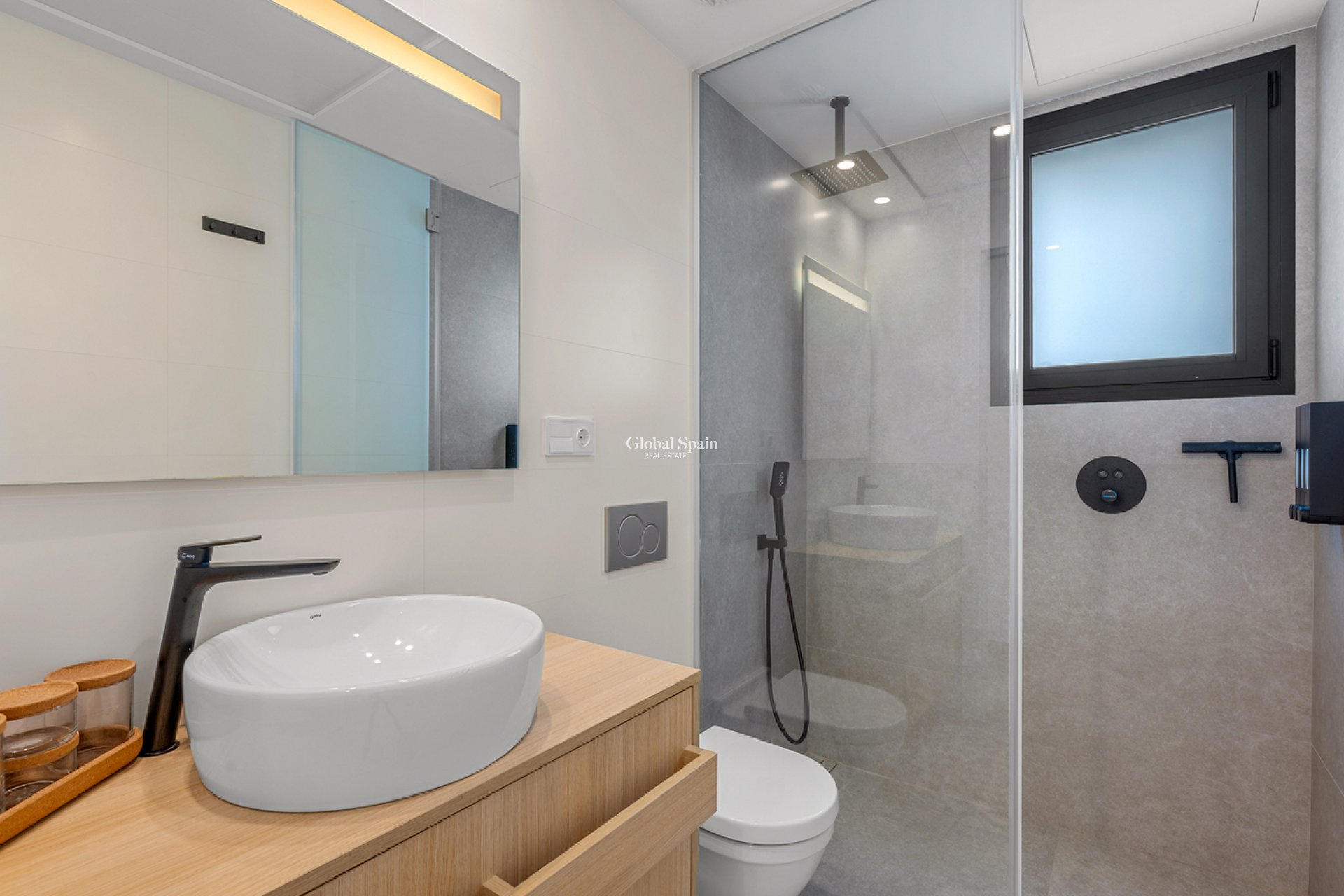 Wiederverkauf - WOHNUNG -
ORIHUELA COSTA - LAS COLINAS GOLF RESORT