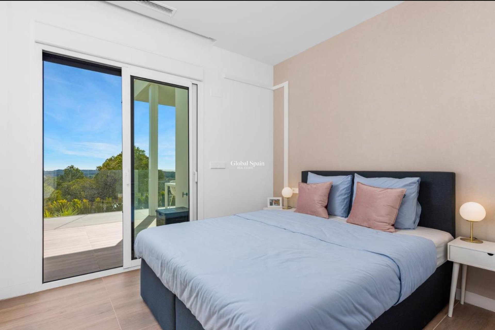 Wiederverkauf - WOHNUNG -
ORIHUELA COSTA - LAS COLINAS GOLF RESORT