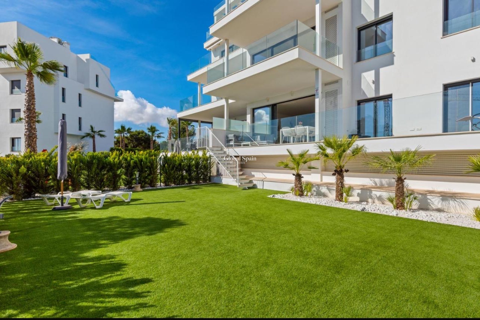 Wiederverkauf - WOHNUNG -
ORIHUELA COSTA - LAS COLINAS GOLF RESORT