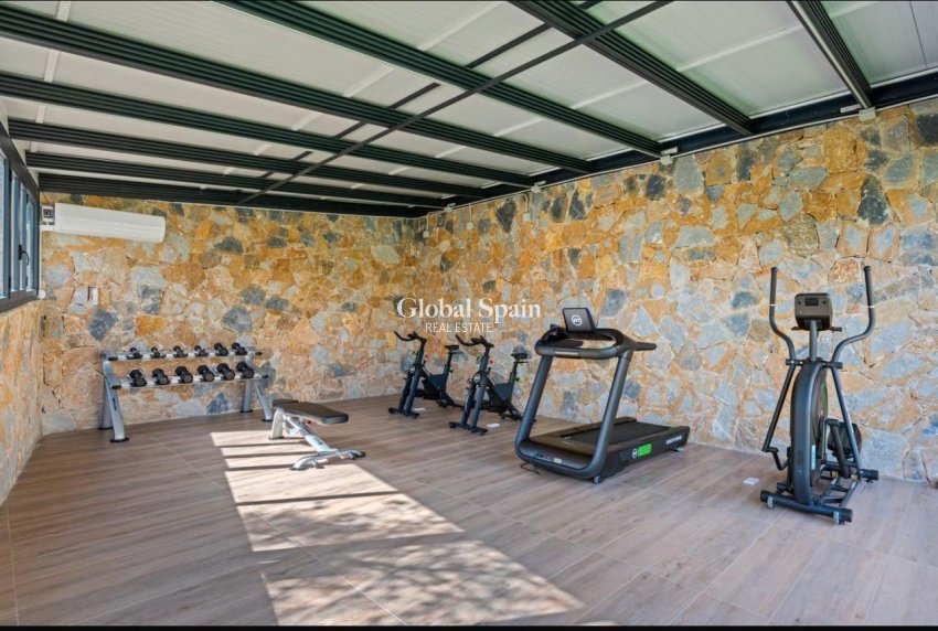 Wiederverkauf - WOHNUNG -
ORIHUELA COSTA - LAS COLINAS GOLF RESORT