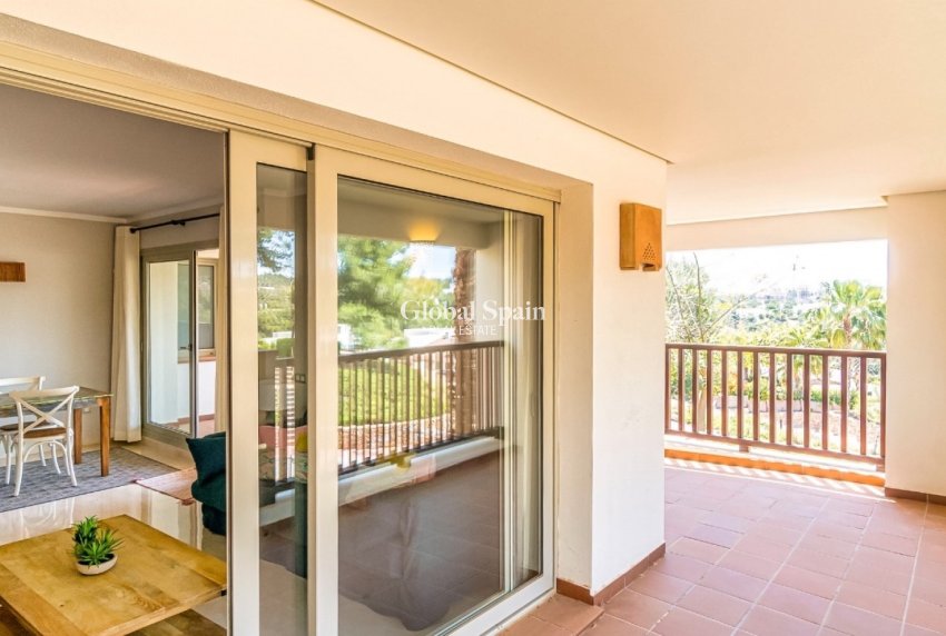 Wiederverkauf - Wohnung -
ORIHUELA COSTA - LAS COLINAS GOLF RESORT