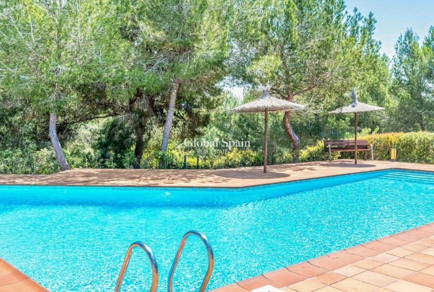 Wiederverkauf - Wohnung -
ORIHUELA COSTA - Las Colinas Golf