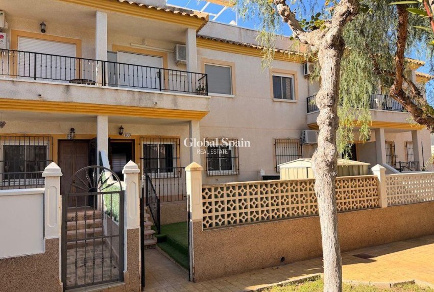 Wiederverkauf - WOHNUNG -
ORIHUELA COSTA - Las Filipinas