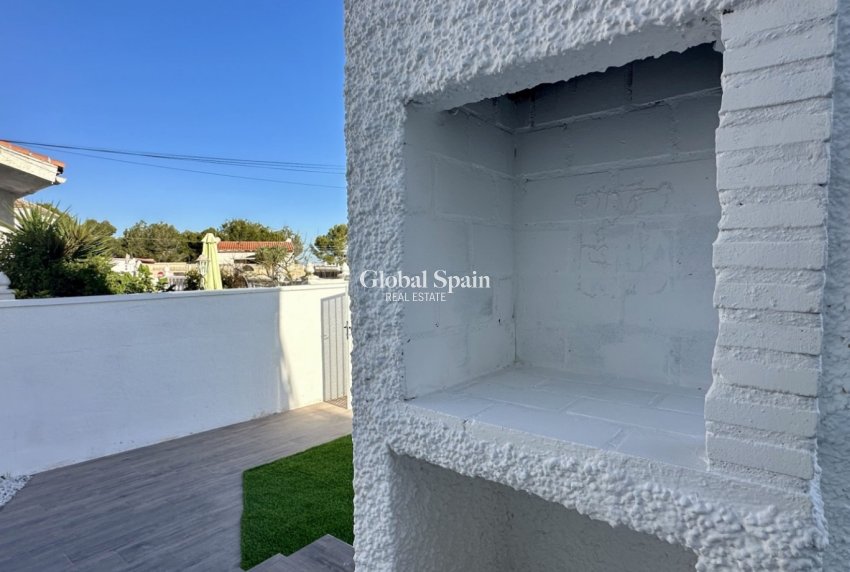 Wiederverkauf - WOHNUNG -
ORIHUELA COSTA - Las Filipinas