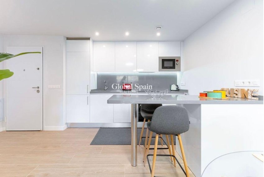 Wiederverkauf - WOHNUNG -
ORIHUELA COSTA - Las Filipinas