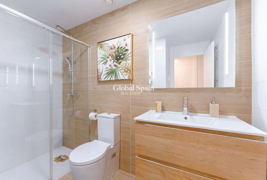 Wiederverkauf - WOHNUNG -
ORIHUELA COSTA - Las Filipinas