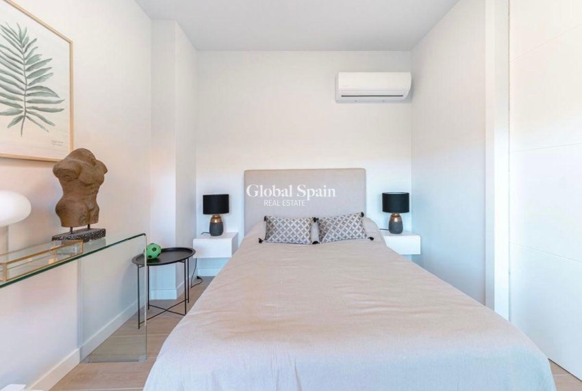 Wiederverkauf - WOHNUNG -
ORIHUELA COSTA - Las Filipinas