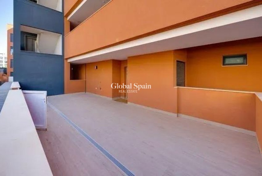 Wiederverkauf - WOHNUNG -
ORIHUELA COSTA - Las Filipinas