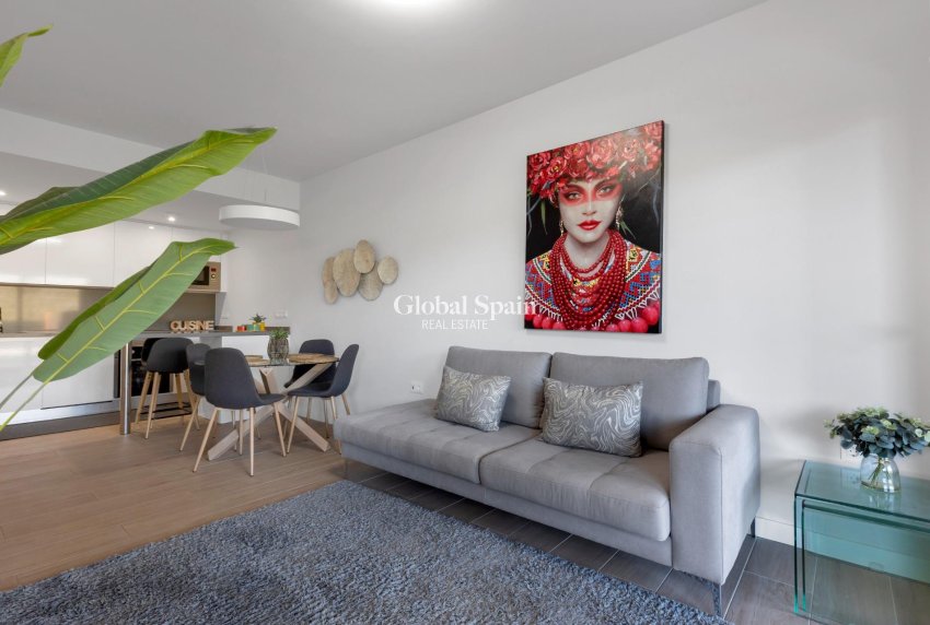 Wiederverkauf - WOHNUNG -
ORIHUELA COSTA - Las Filipinas