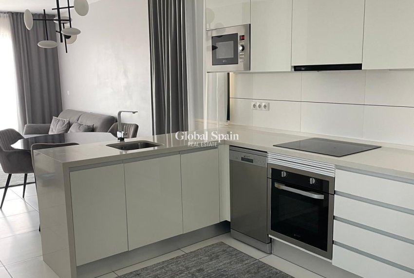 Wiederverkauf - WOHNUNG -
ORIHUELA COSTA - Las Filipinas