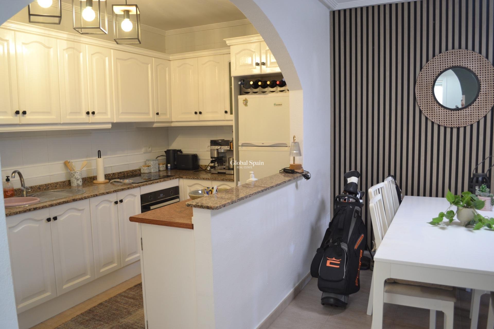 Wiederverkauf - WOHNUNG -
ORIHUELA COSTA - Las Filipinas