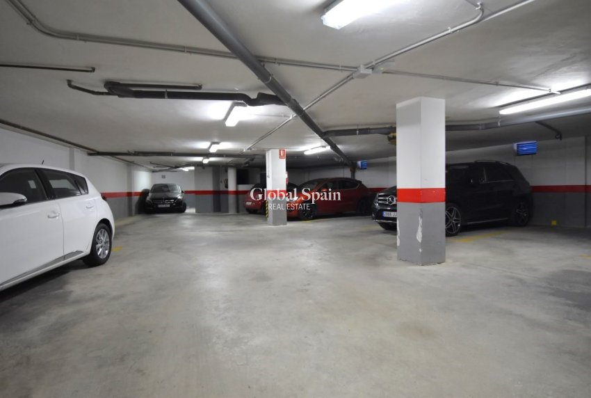 Wiederverkauf - WOHNUNG -
ORIHUELA COSTA - Las Filipinas