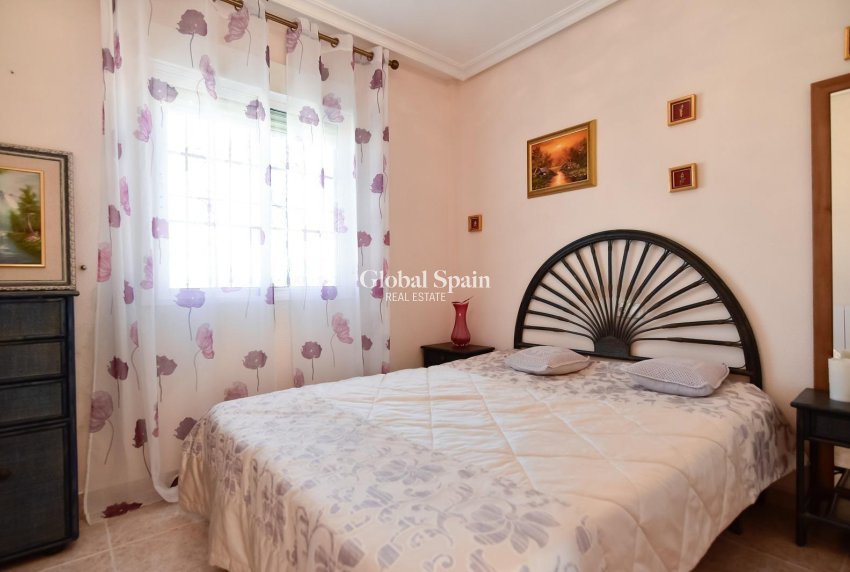 Wiederverkauf - WOHNUNG -
ORIHUELA COSTA - Las Filipinas