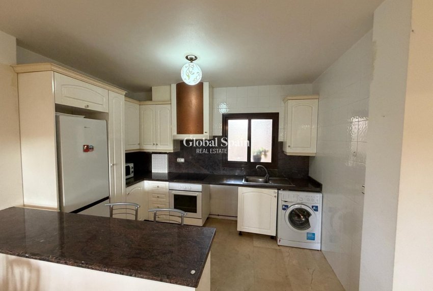 Wiederverkauf - WOHNUNG -
ORIHUELA COSTA - Las Ramblas