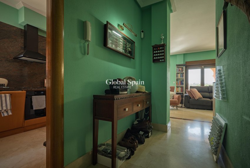 Wiederverkauf - WOHNUNG -
ORIHUELA COSTA - Las Ramblas